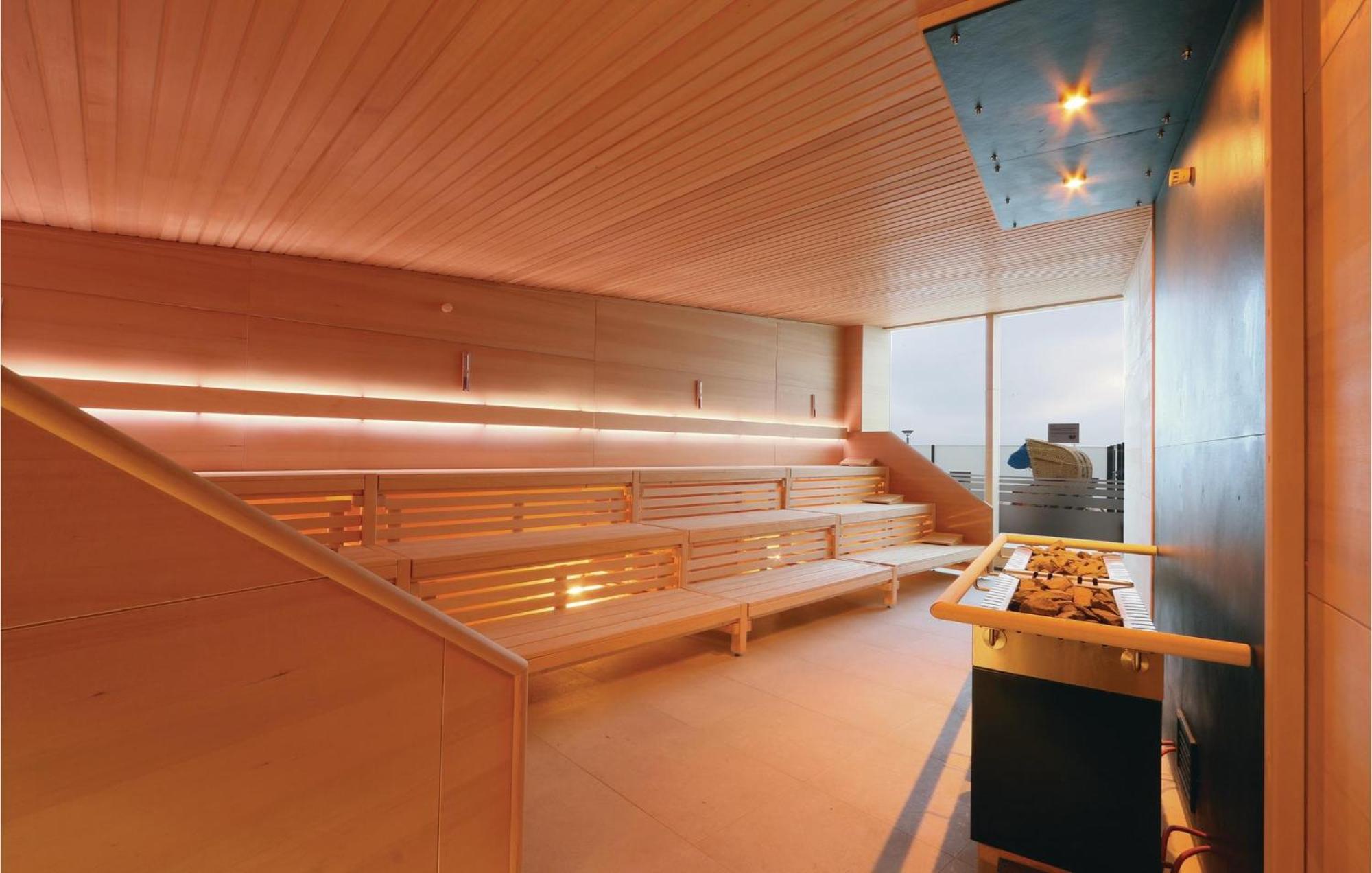 Amazing Apartment In Luebeck Travemuende With Sauna Bagian luar foto