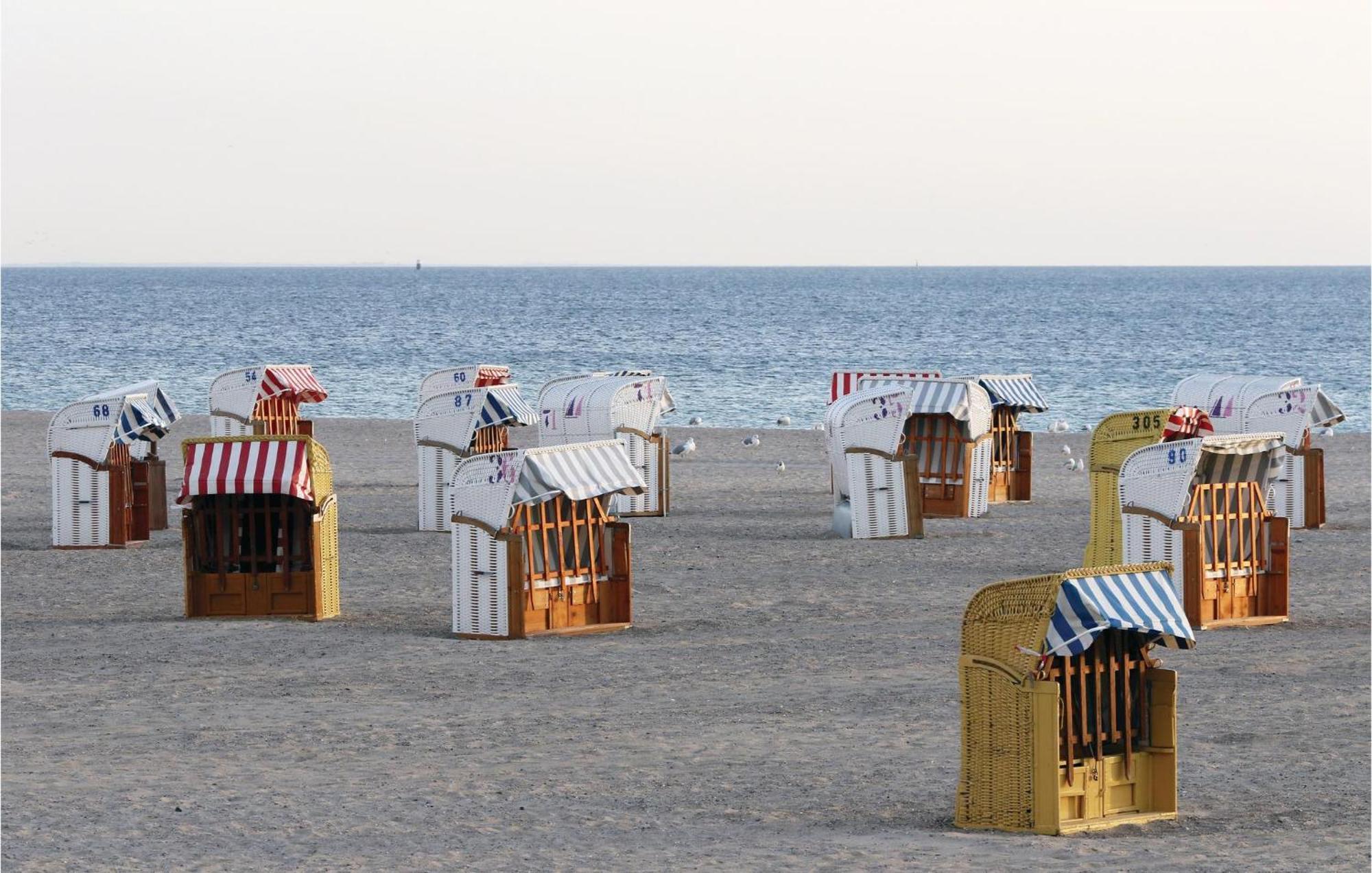 Amazing Apartment In Luebeck Travemuende With Sauna Bagian luar foto