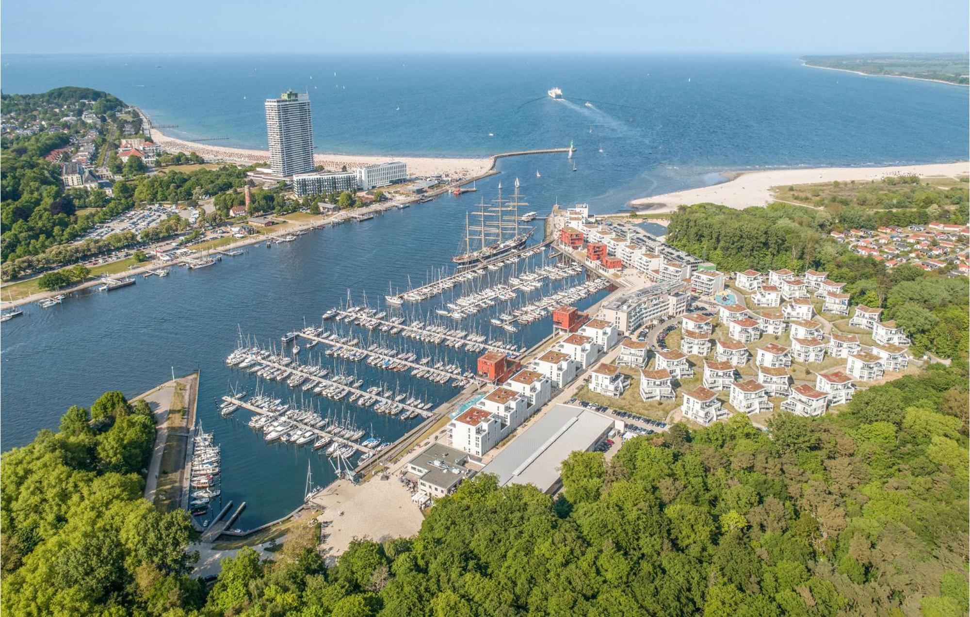 Amazing Apartment In Luebeck Travemuende With Sauna Bagian luar foto